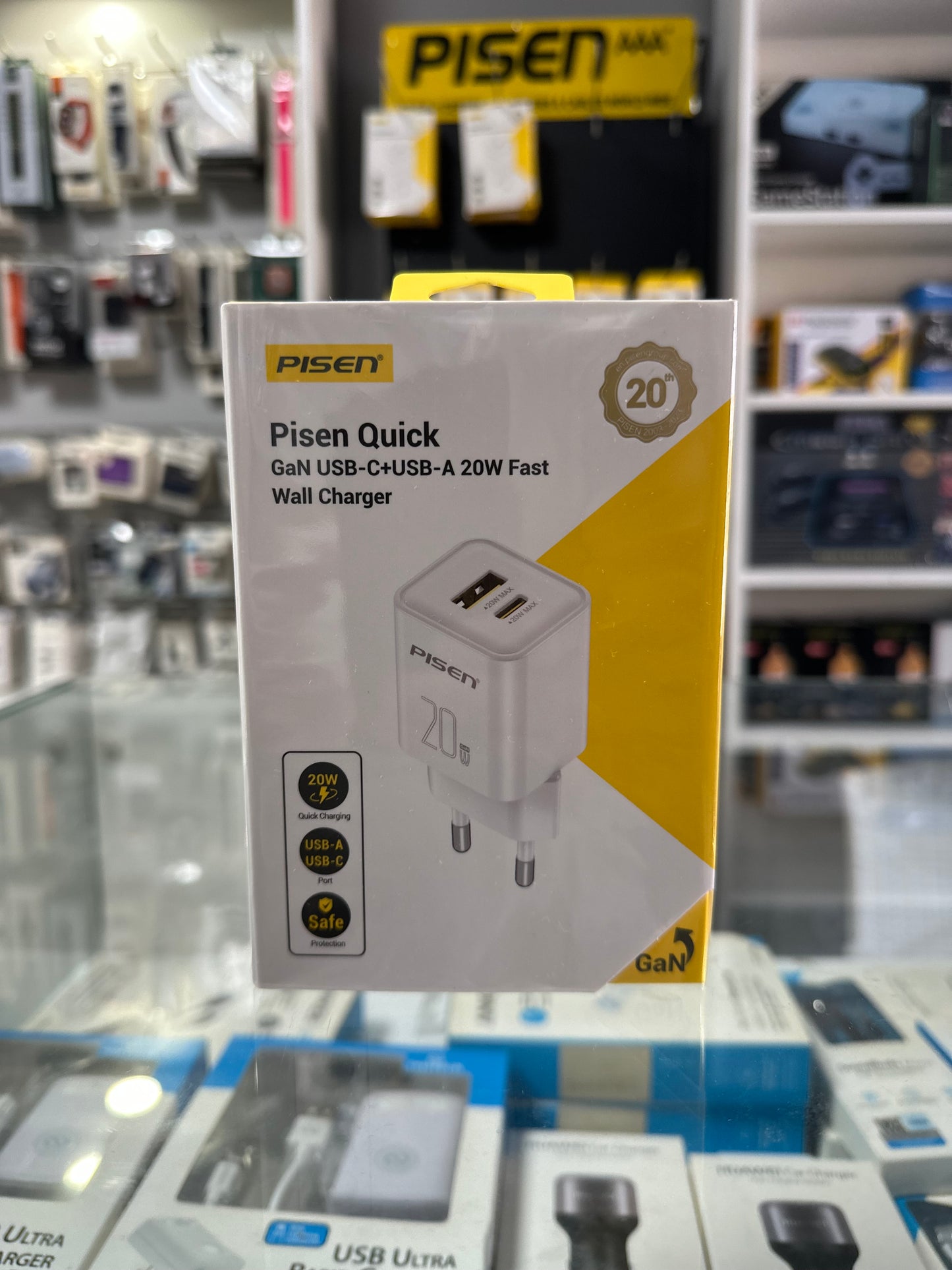 Pisen GaN charger 20w